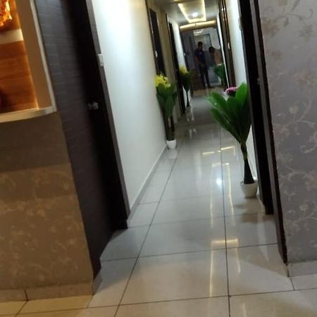 Hotel Atlanta أحمد أباد المظهر الخارجي الصورة